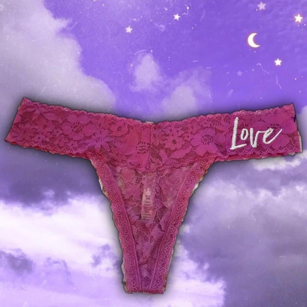 Cute Victoria's Secret Lacey Thong